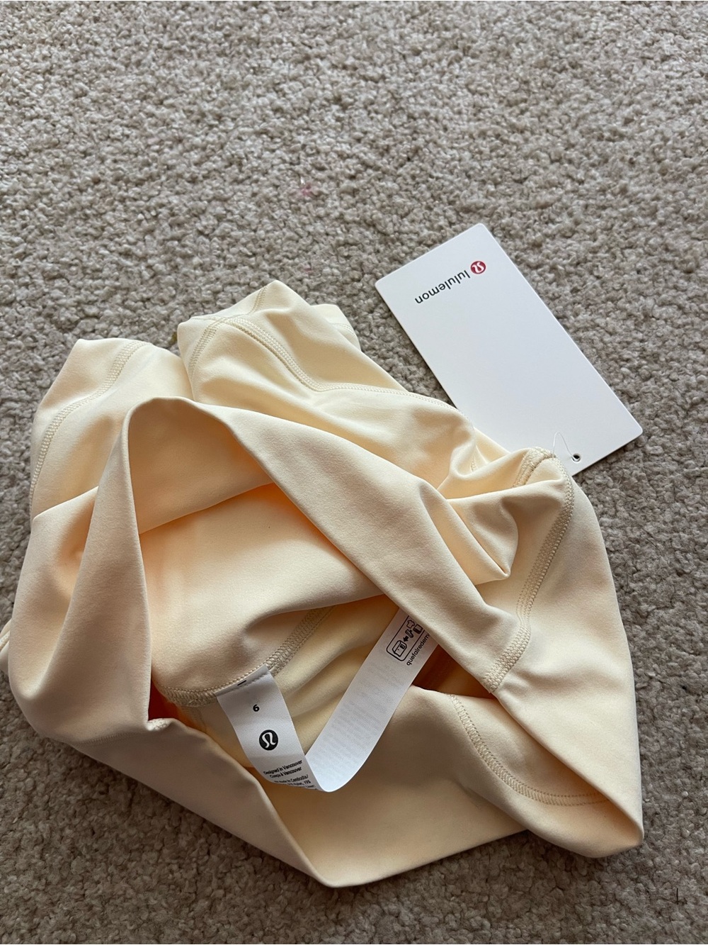 nwt lululemon align no line high rise 4inch butter cream size 6 - Picture 6 of 14